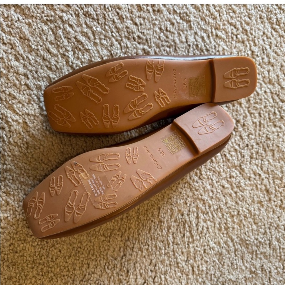 NEVER WORN Chic Brown Flats with Bow Detail - Picture 3 of 4